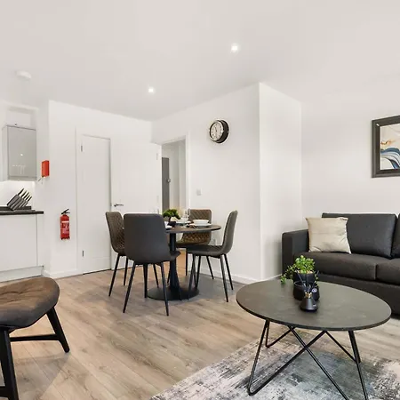 Modern 1 Bedroom In - Sleeps 3 Apartment