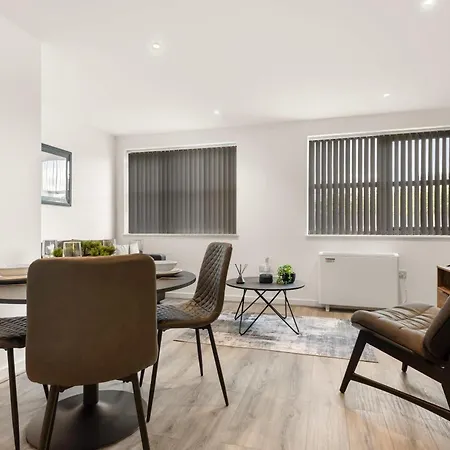 Modern 1 Bedroom In - Sleeps 3 Apartment