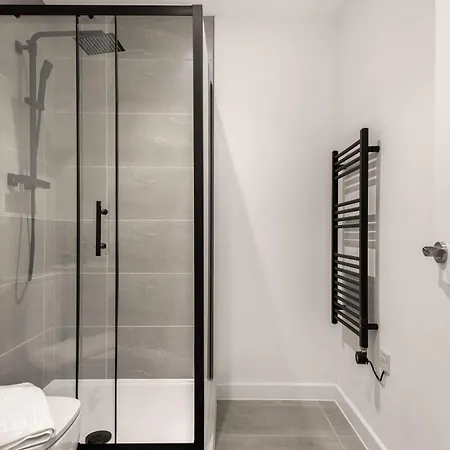 Apartment Modern 1 Bedroom In - Sleeps 3 Leeds (West Yorkshire)