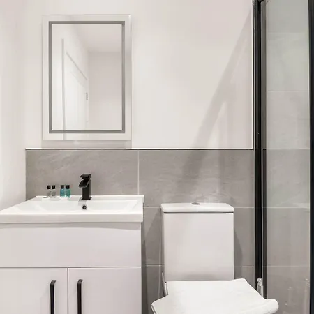 Modern 1 Bedroom In - Sleeps 3 *